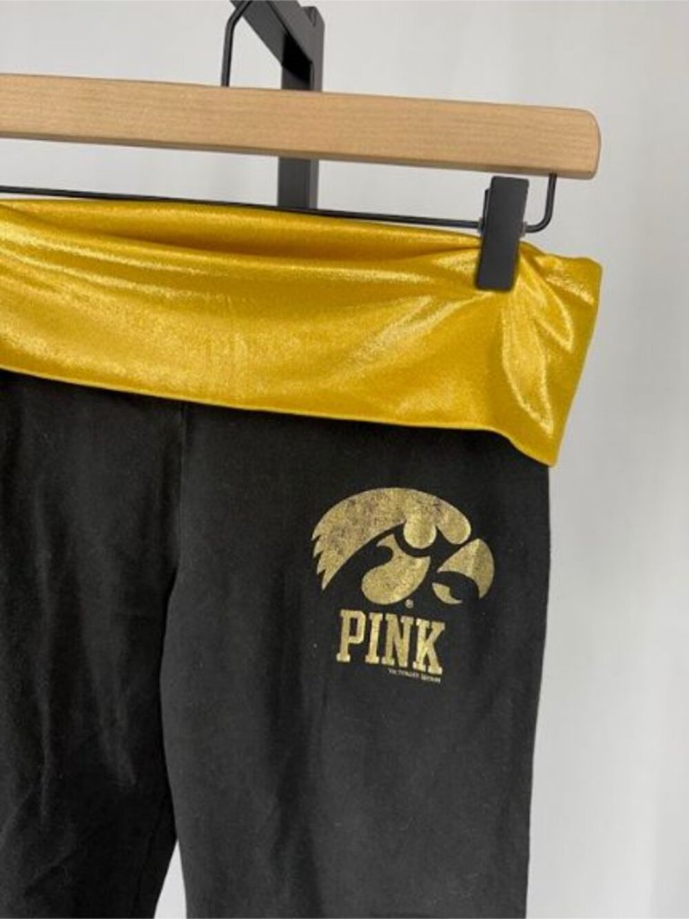 PINK Iowa Hawkeyes Y2K Gold Shimmer Foldover Leggings - Picture 2 of 4